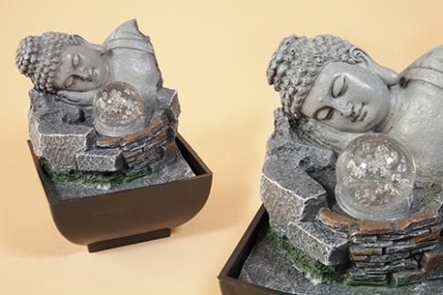 FUENTES FENG SHUI | FUENTE RESINA GRIS. BUSTO BUDA ECHADO CON BOLA 12.5x16.5CM  