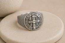ANILLO ACERO CRUZ DE SAN BENITO (AJUSTABLE) ANILLO ACERO CRUZ DE SAN BENITO (AJUSTABLE)