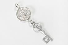 COLGANTE PLATA DOBLE INTENCION TETRAGRAMATON Y LLAVE SAN BENITO 3,5CM (TETRAGRAMATON 1CM Y LLAVE 2CM) COLGANTE PLATA DOBLE INTENCION TETRAGRAMATON Y LLAVE SAN BENITO 3,5CM (TETRAGRAMATON 1CM Y LLAVE 2CM)