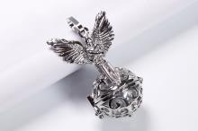 LLAMA ANGELES COBRE COLOR PLATEADO ANGEL CON LAS ALAS EXTENDIDAS 4 X 3 CM. LLAMA ANGELES COBRE COLOR PLATEADO ANGEL CON LAS ALAS EXTENDIDAS 4 X 3 CM.