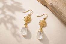 PENDIENTES COLGANTES METAL DORADO CON MINERAL Y ESPIRAL DORADA (MINERALES SURTIDOS) PENDIENTES COLGANTES METAL DORADO CON MINERAL Y ESPIRAL DORADA (MINERALES SURTIDOS)