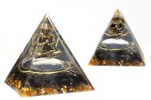 PIRAMIDE ORGONITA CON BUDA EN POSICION DE LOTO 6X6CM PIRAMIDE ORGONITA CON BUDA EN POSICION DE LOTO 6X6CM