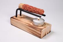 QUEMADOR PALO SANTO MADERA SIMBOLO TRIPLE LUNA CON NUDO DE BRUJAS 14 X 5,5 CM QUEMADOR PALO SANTO MADERA SIMBOLO TRIPLE LUNA CON NUDO DE BRUJAS 14 X 5,5 CM